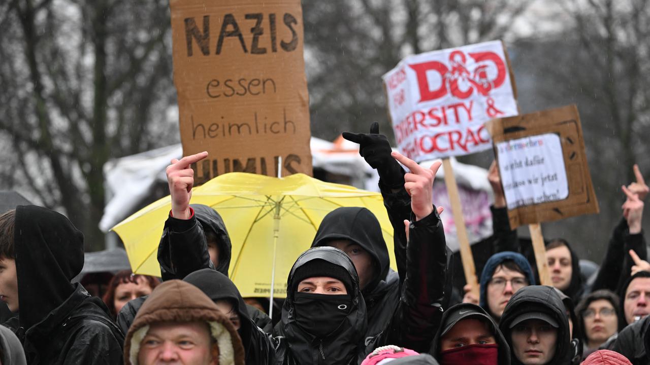 Zerstörung Dresdens: Demos Gegen Rechtsextremen Aufmarsch - ZDFheute