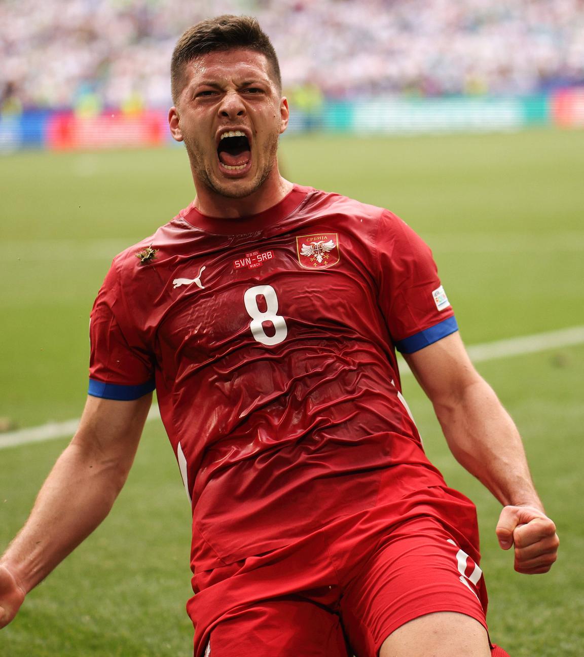 Fußball-EM, Slowenien - Serbien: Serbiens Luka Jovic bejubelt sein Tor zum 1:1