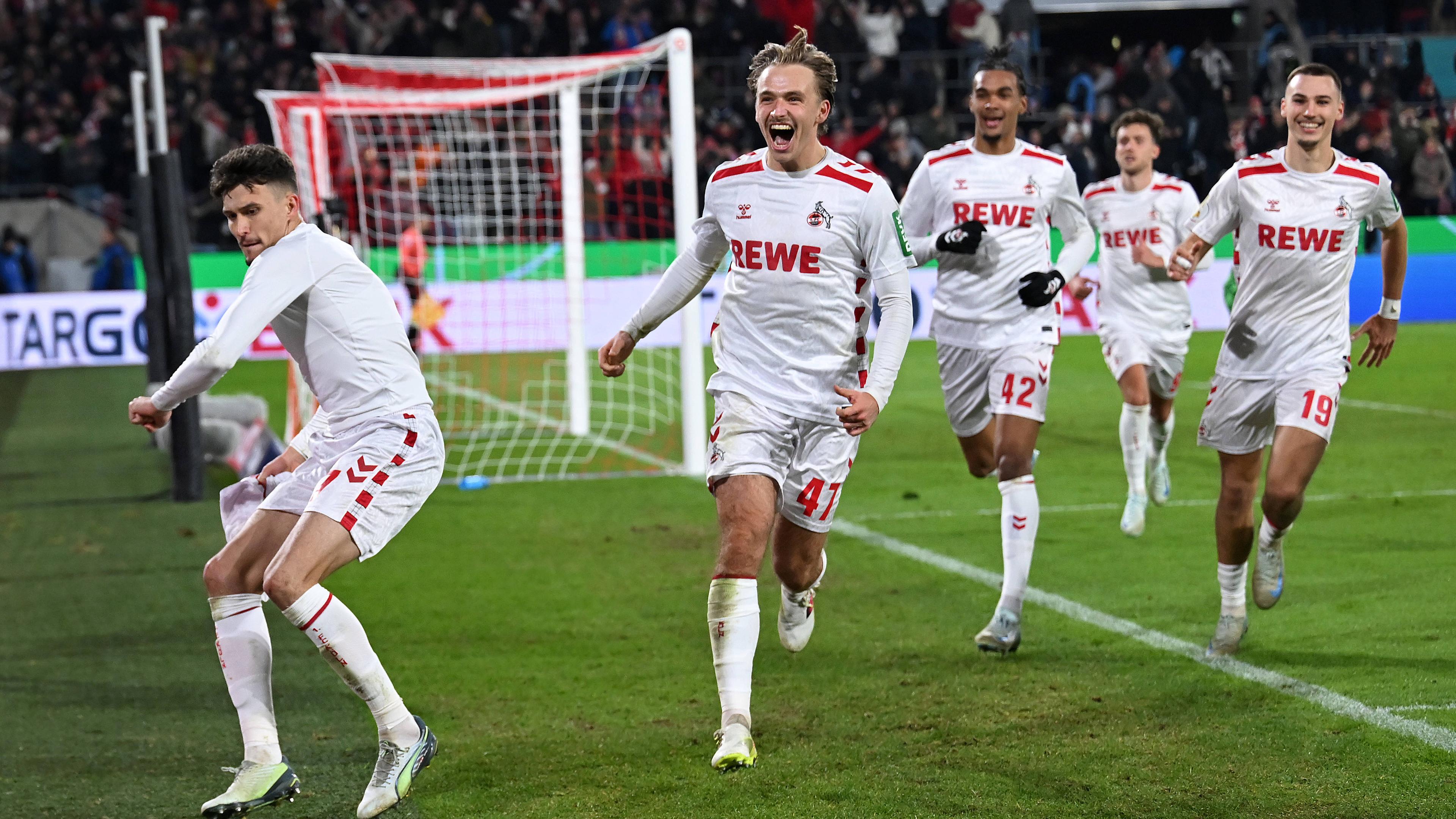 1.FC Köln jubelt.