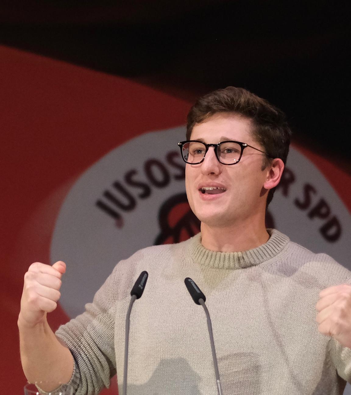 Philipp Türmer, Bundesvorsitzender der Jungsozialisten (Jusos), spricht auf dem Juso-Bundeskongress 2024.