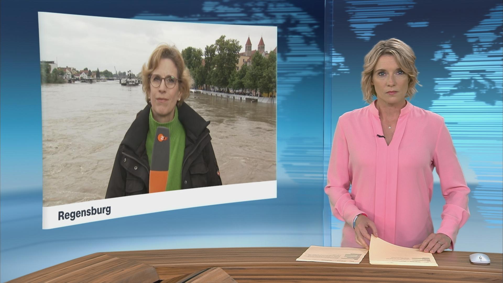 ZDF-Korrespondentin Jutta Sonnewald in Regensburg