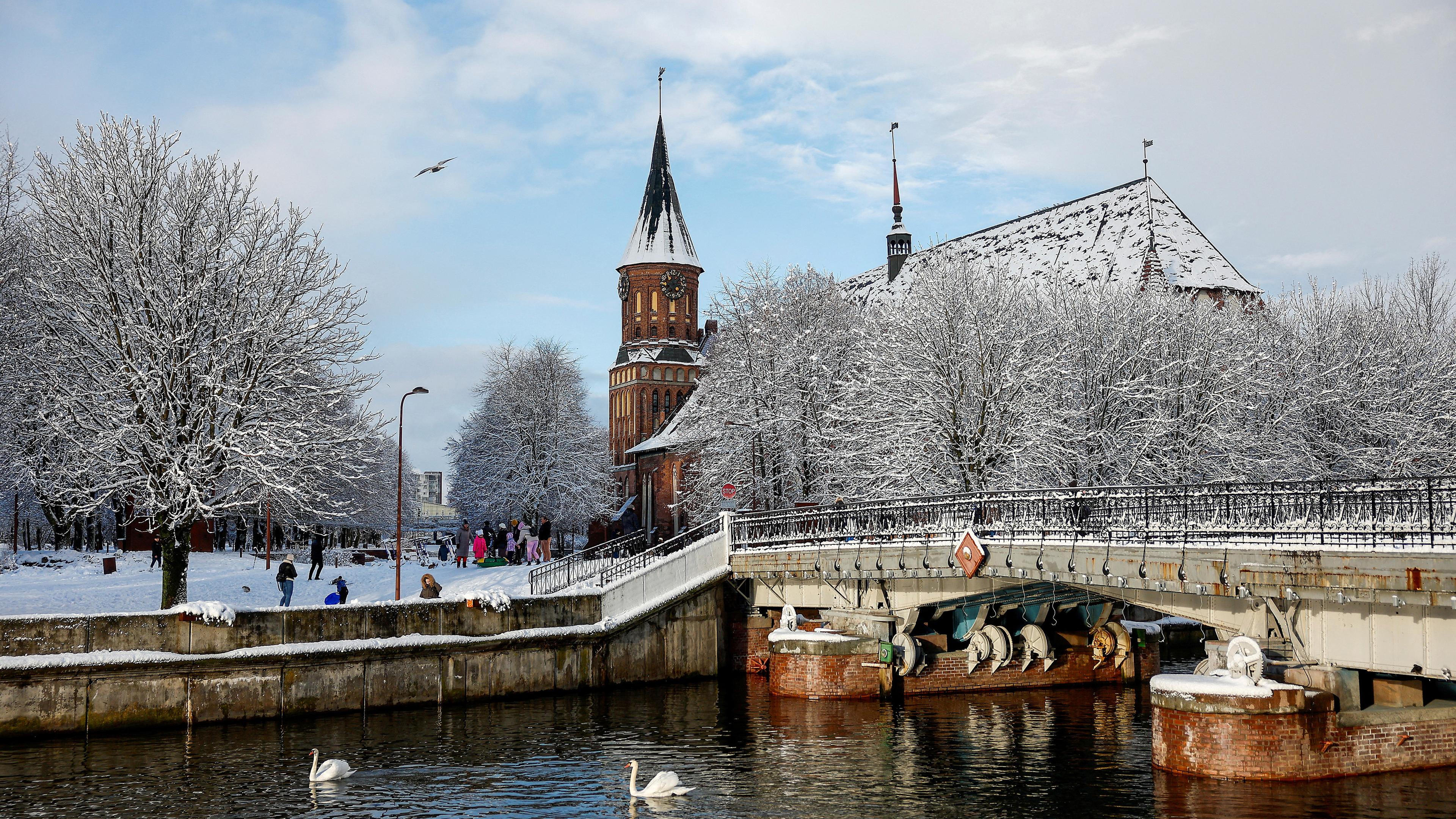 Eine allgemeine Ansicht zeigt die Kathedrale in Kaliningrad (Russland), aufgenommen am 26.11.2023