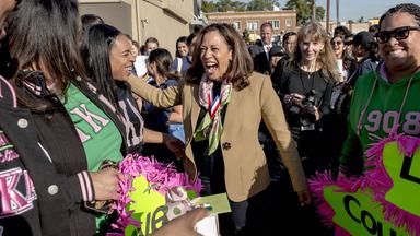 Kulturzeit - Us-wahl: Kamala Harris Und Die Macht Von Alpha Kappa Alpha