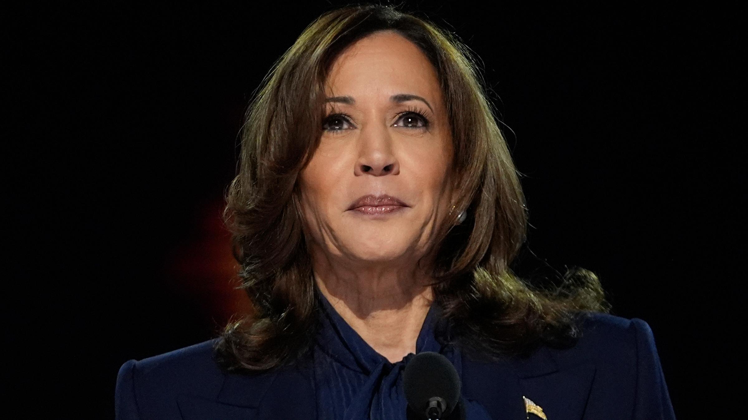 Kamala Harris bei ihrer Rede am Parteitag der Demokraten.