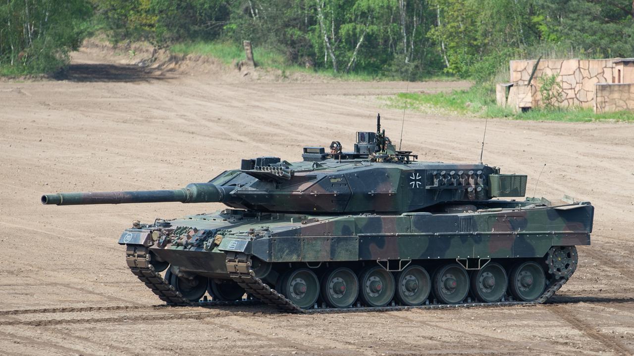 Deutschland Liefert Leopard-Panzer An Die Ukraine - ZDFheute