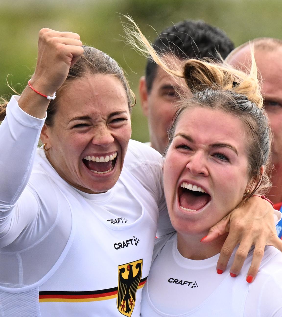 Paulina Paszek jubelt mit Julie-Marie Hake