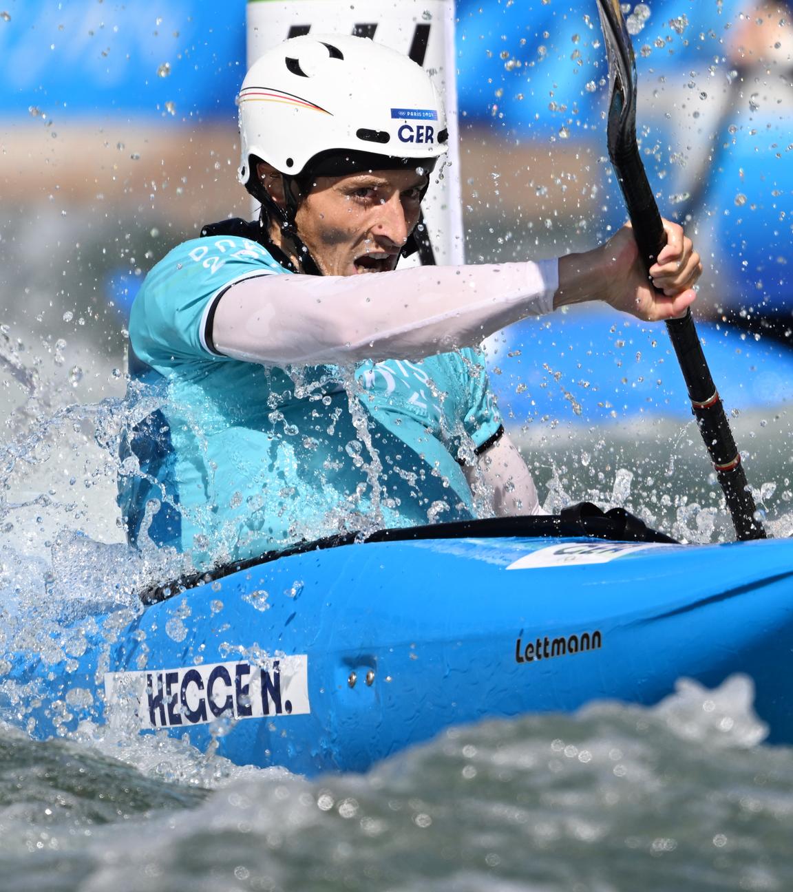 Der deutsche Kanufahrer Noah Hegge holt sich die Bronzemedaille im Slalom bei den olympischen Spielen 2024.