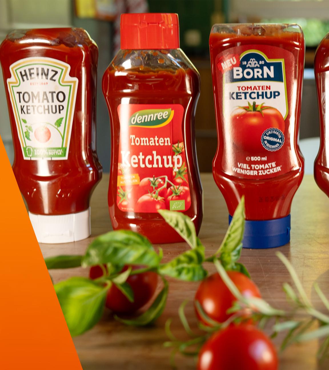 Sechs Tomatenketchups vom Supermarkt und Discounter