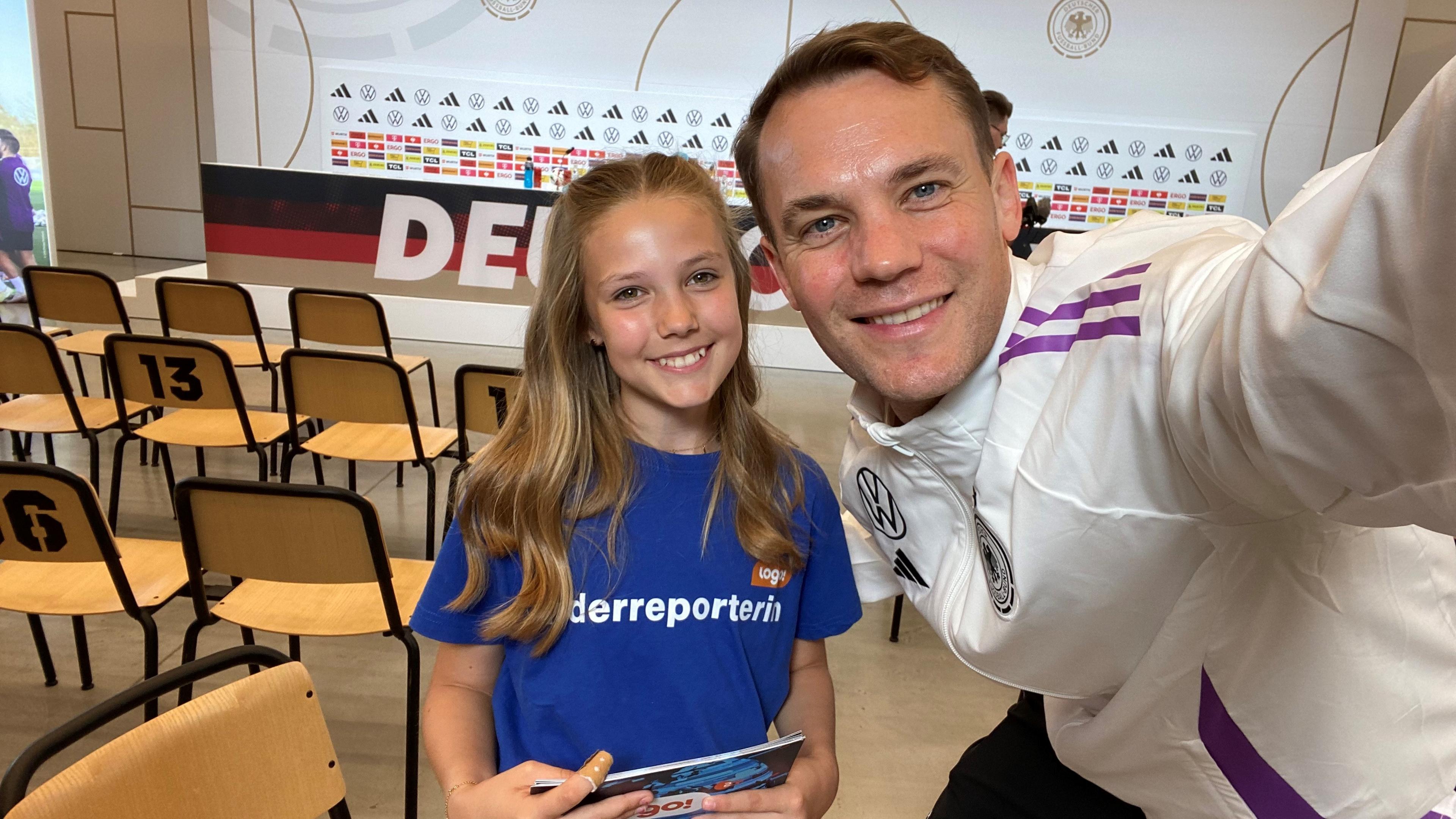 Kinderreporterin Dahlia mit Manuel Neuer