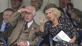 Koning Karel III. en koningin Camilla in september 2024 tijdens de Highland Games in Braemar.