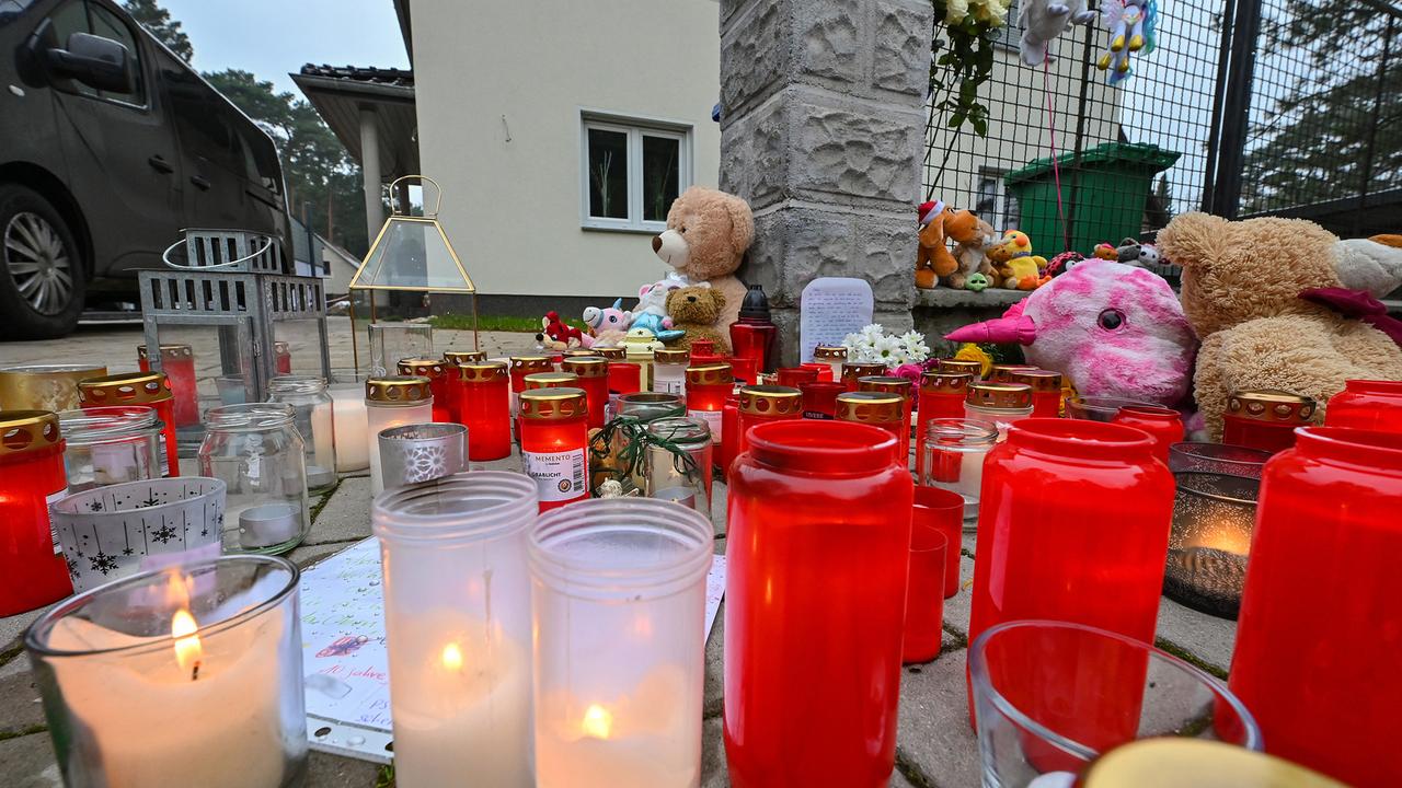 Familie getötet wegen falschem Impfnachweis?