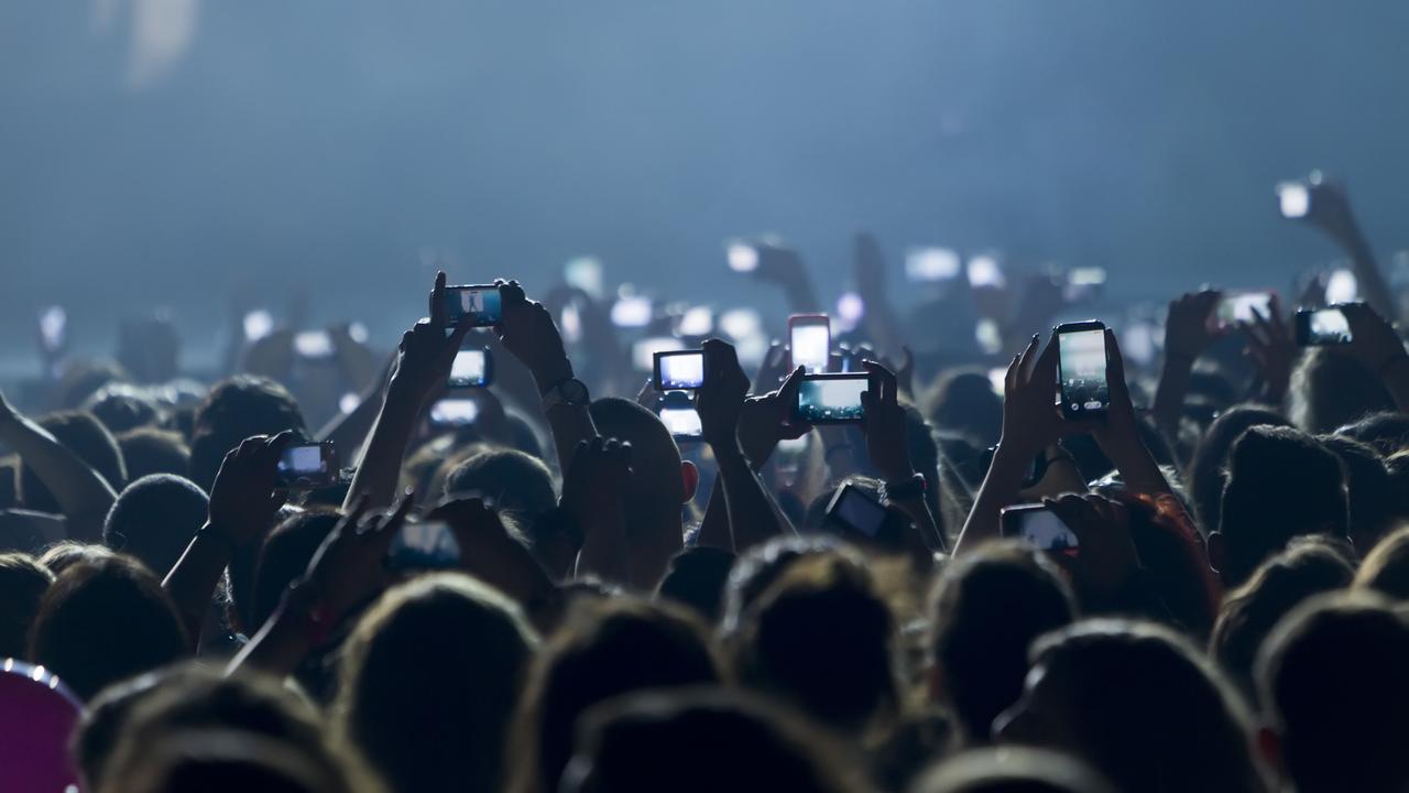 Ban on cell phones at the concert: Questions and answers at a glance