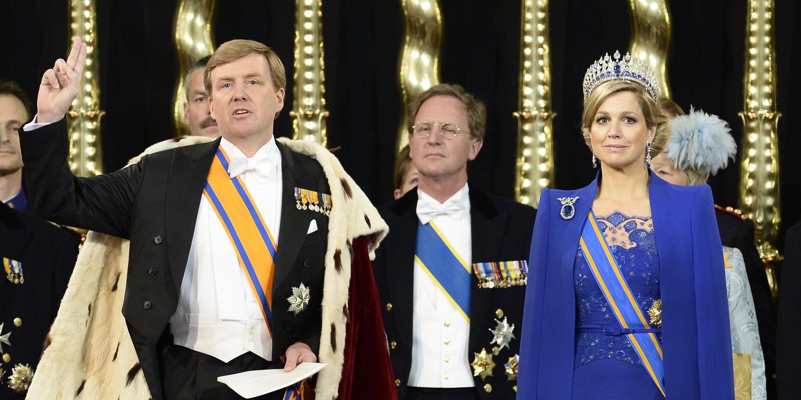 Der niederländische König Willem-Alexander bei seiner Krönung. Neben ihm seine Frau Máxima (30.4.2013).