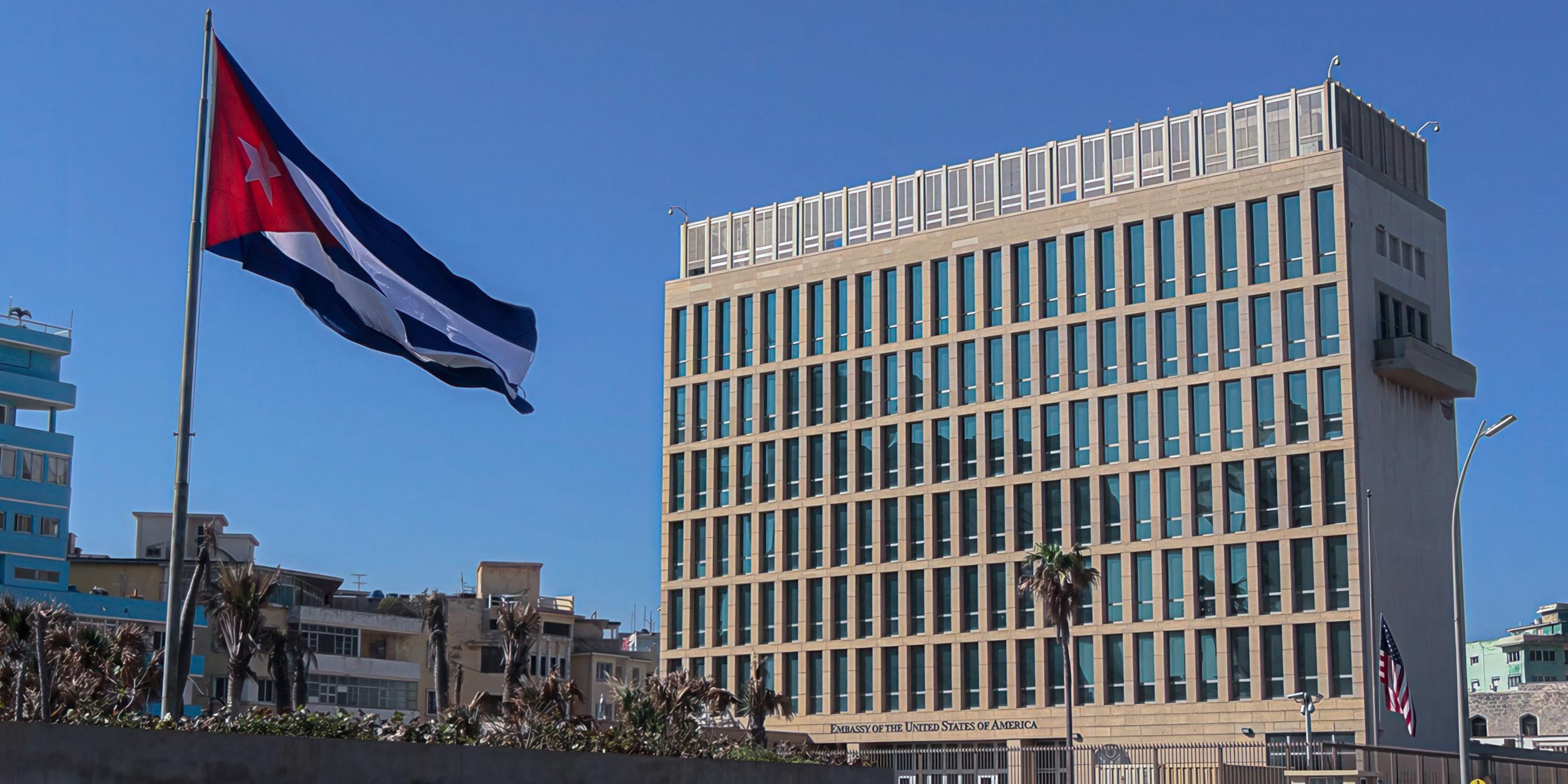 Frontalansicht der US-Botschaft in Havanna, am 14.