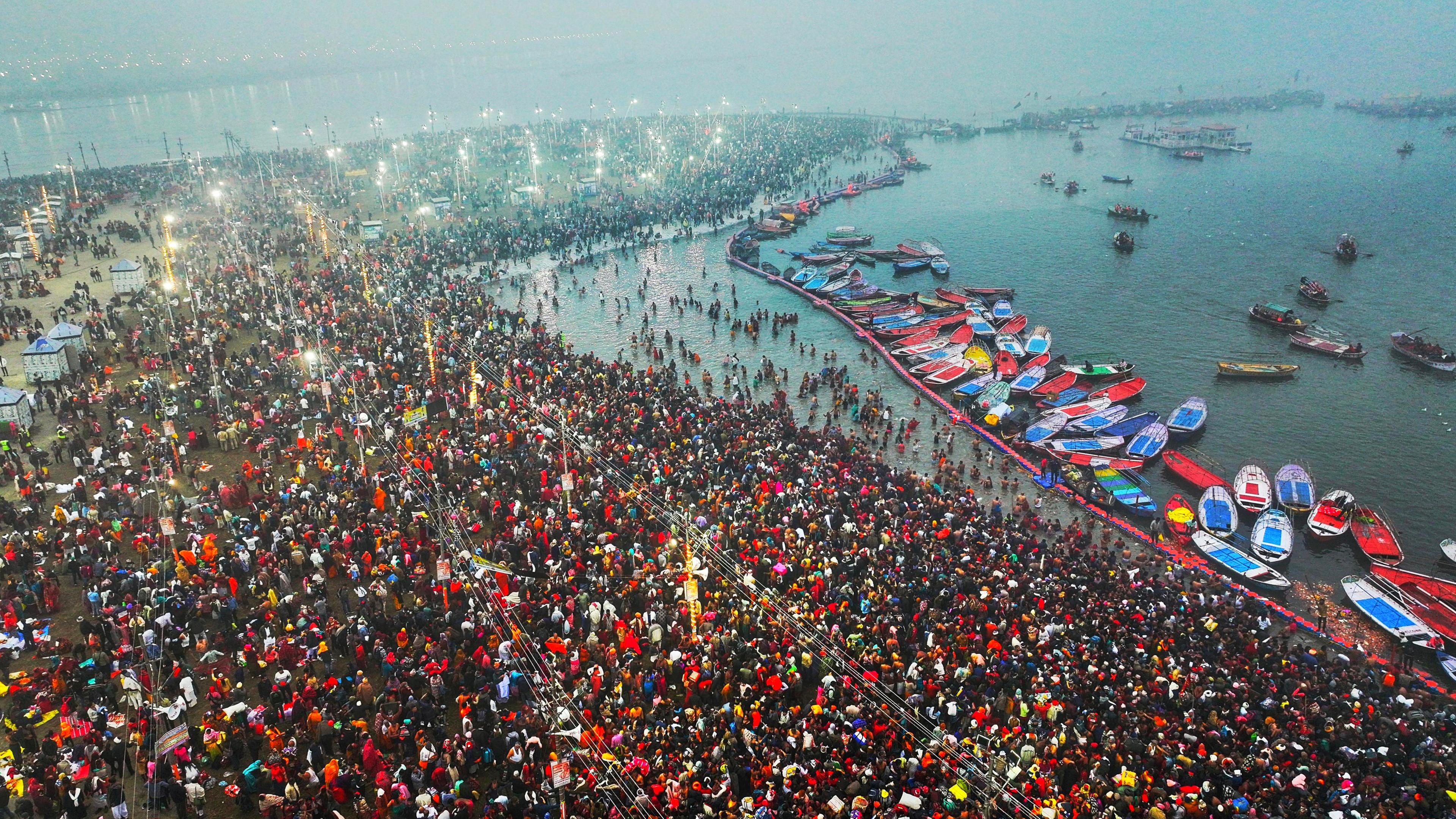 Hindu-Fest Kumbh Mela startet in Indien