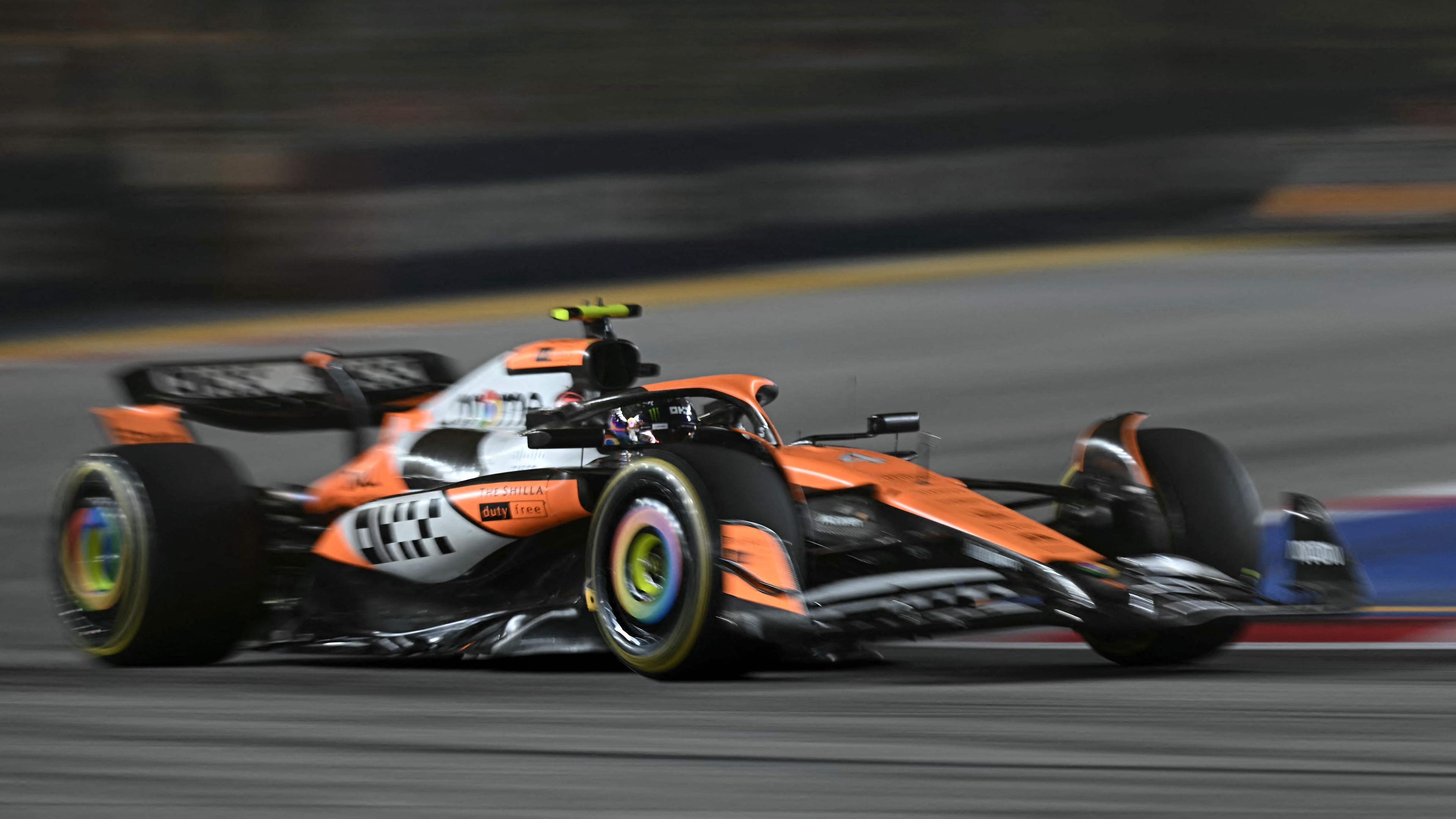 Lando Norris fährt das Formel-1 Rennen des Großen Preis von Singapur am 22.09.24.