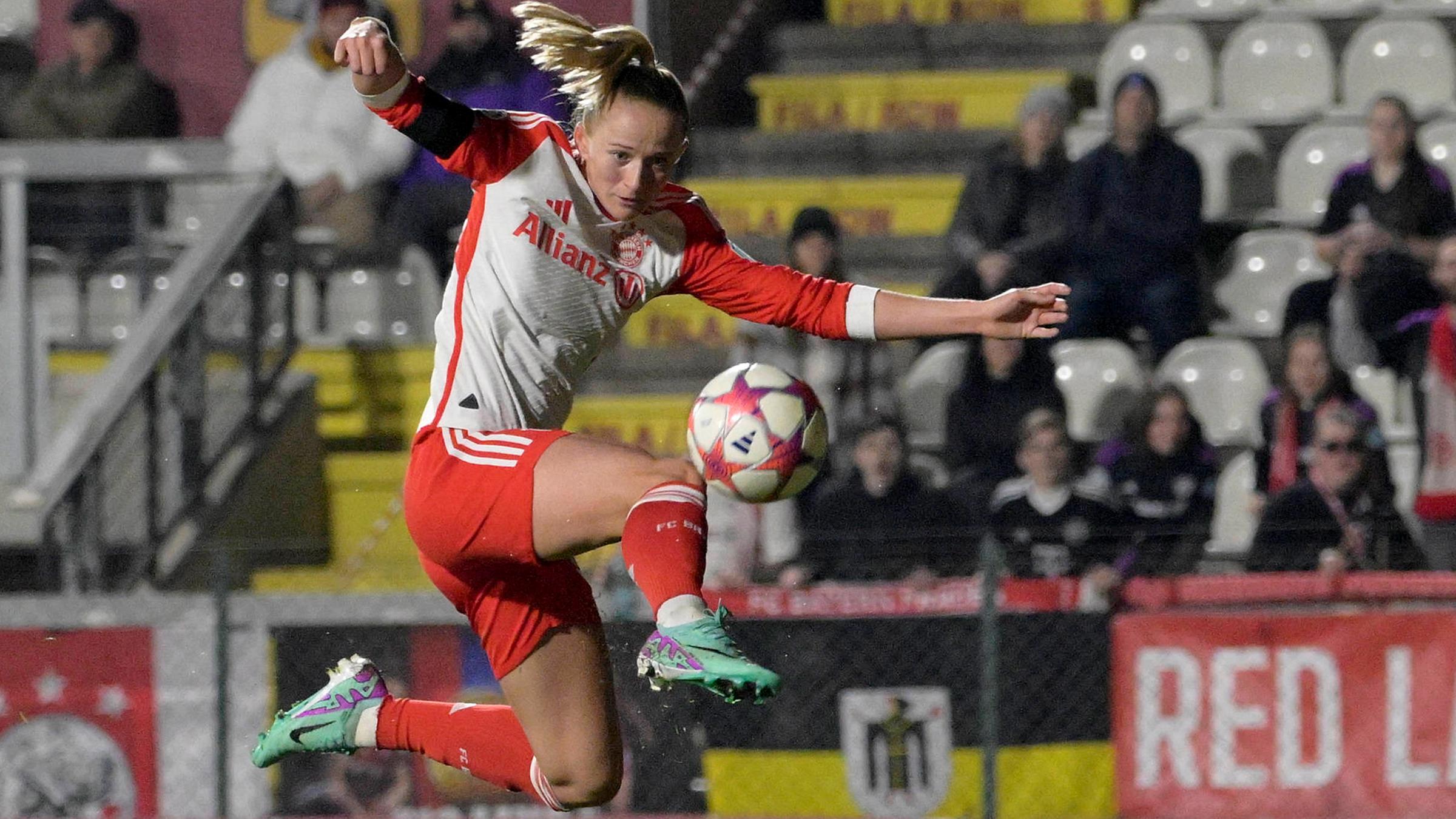 Frauen-Champions-League: Eintracht Verliert Bei Barcelona - ZDFheute