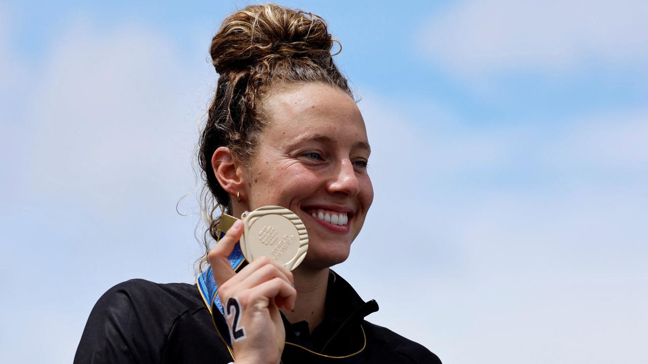 Schwimm-WM: Leonie Beck Holt Gold Im Freiwasserschwimmen - ZDFheute