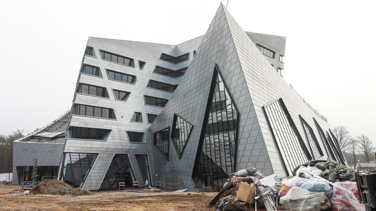 Libeskind Bau In Luneburg Eroffnet Zdfheute