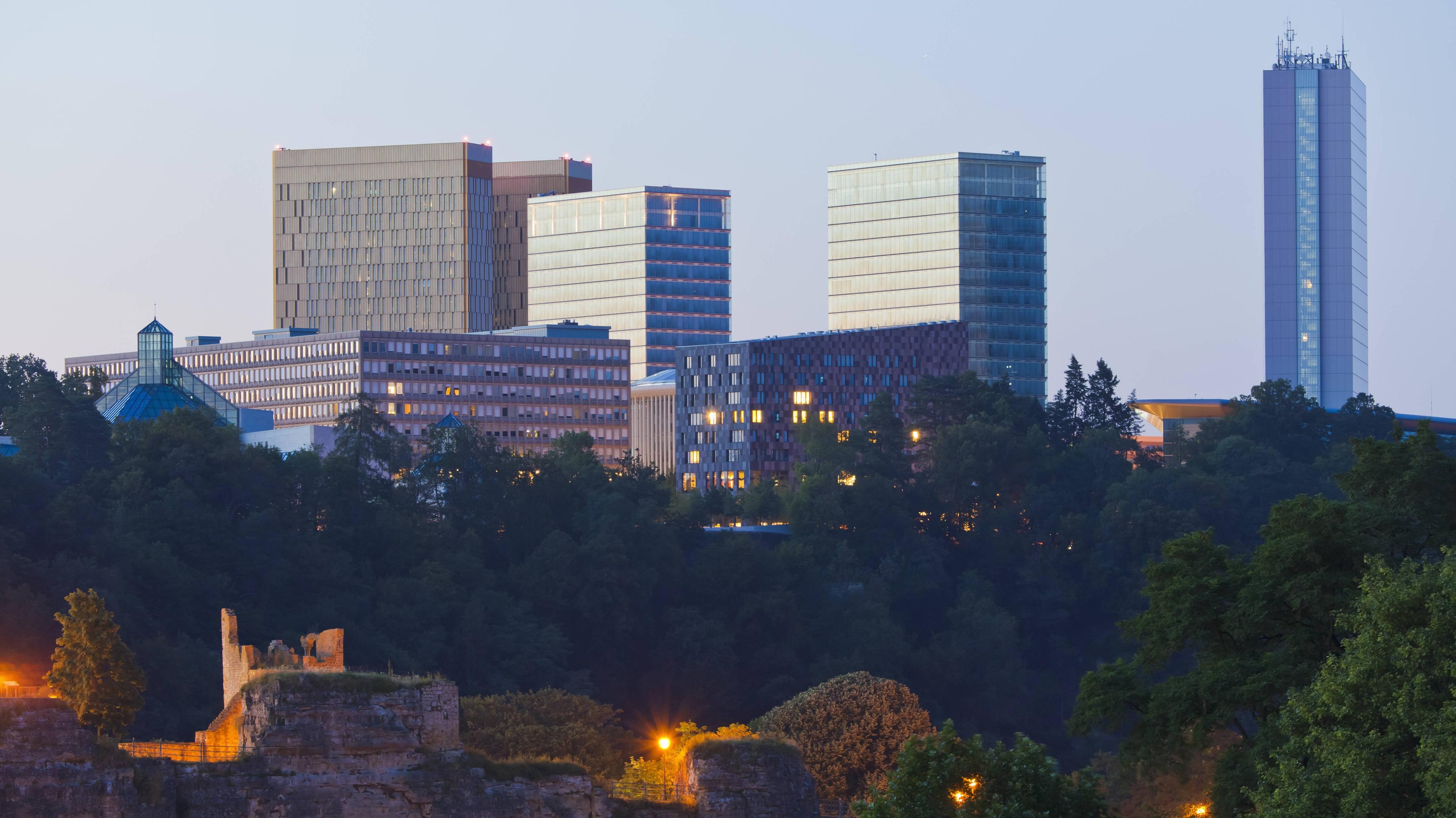 Zu sehen ist die Skyline von Luxemburg Stadt.