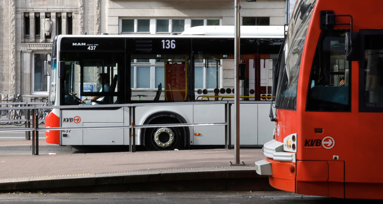 Bus und Straßenbahn in Köln