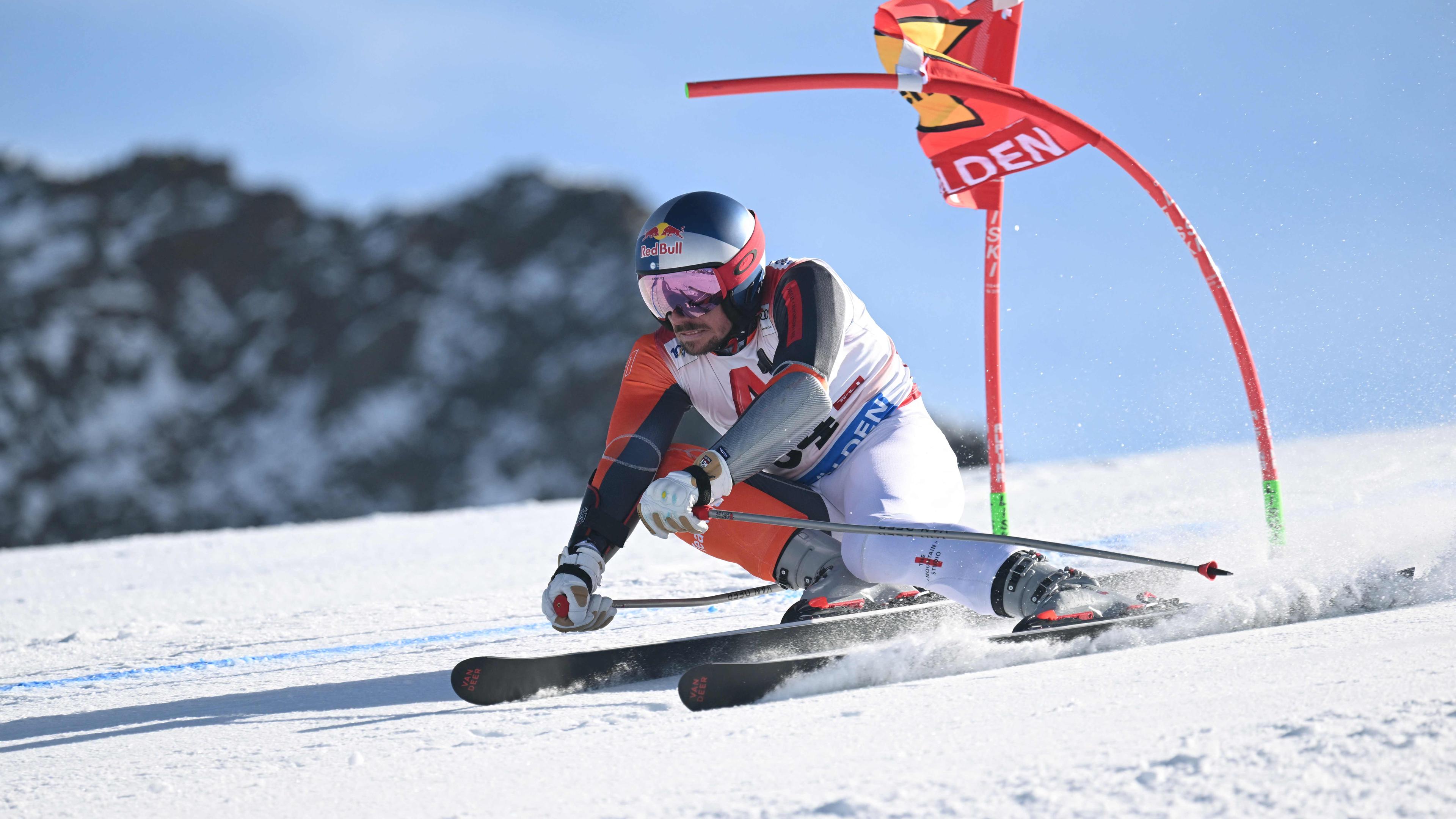 Der Niederländer Marcel Hirscher tritt im ersten Lauf an.