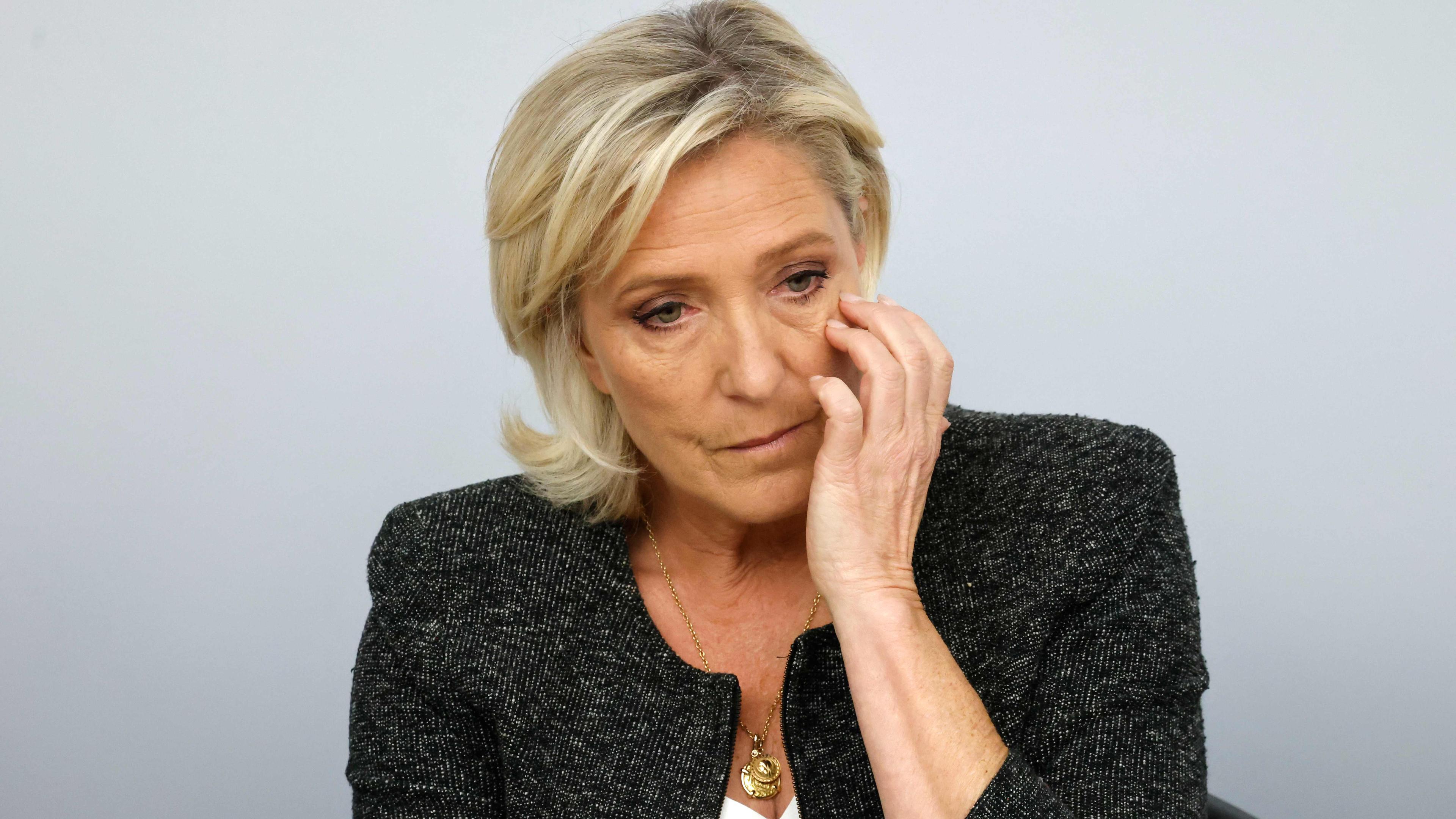 RN-Fraktionschefin Marine Le Pen in der französischen Nationalversammlung in Paris am 14. September 2024