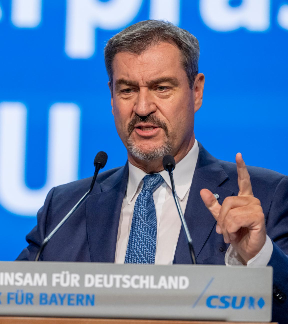 Bayern, Augsburg: Markus Söder, Vorsitzender der CSU, spricht auf dem Parteitag der CSU.