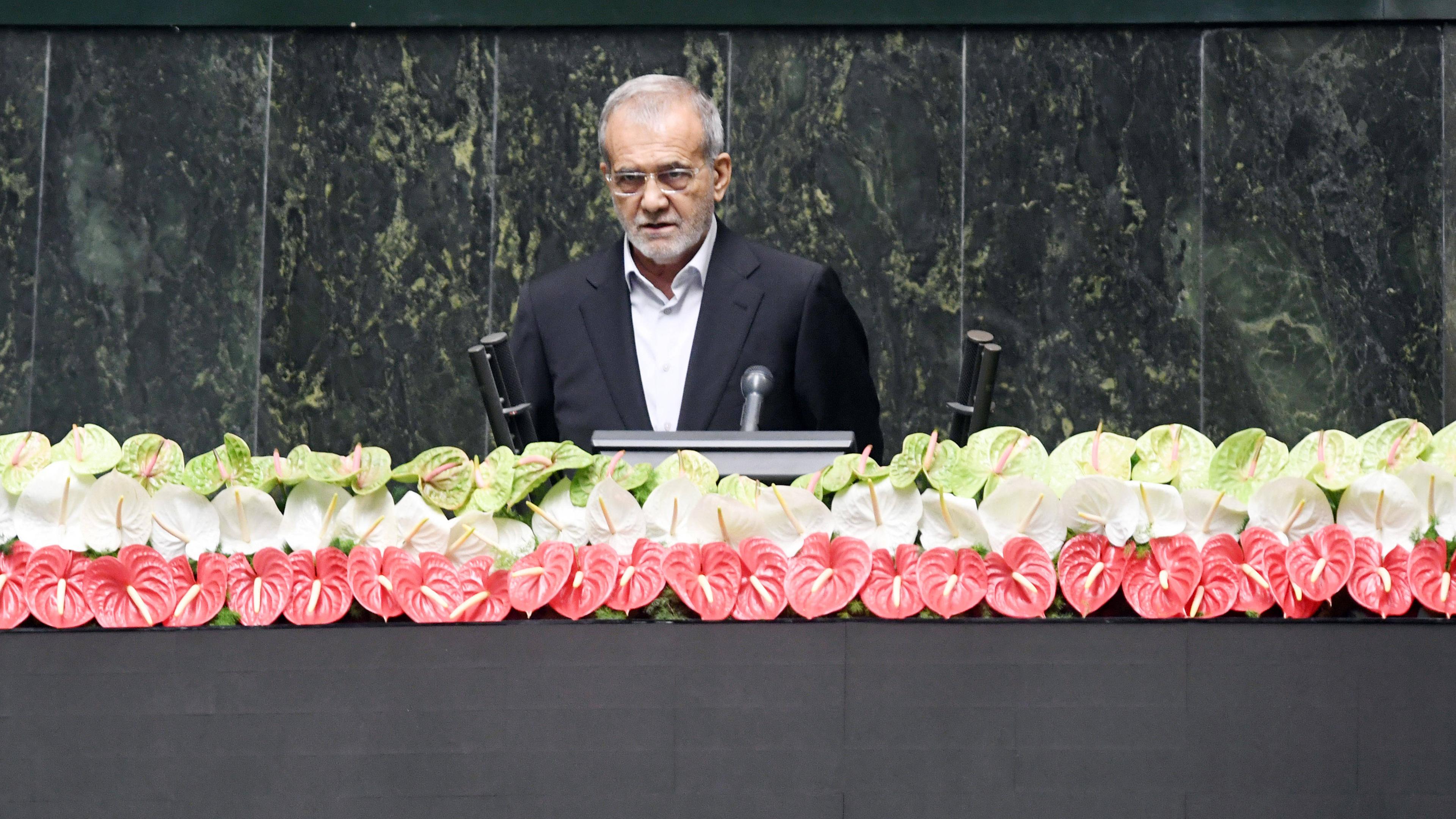 Massud Peseschkian Antrittsrede nach seiner Vereidigung als neunter Präsident des Iran im Parlament in Teheran, Iran, am 30.07.2024. 