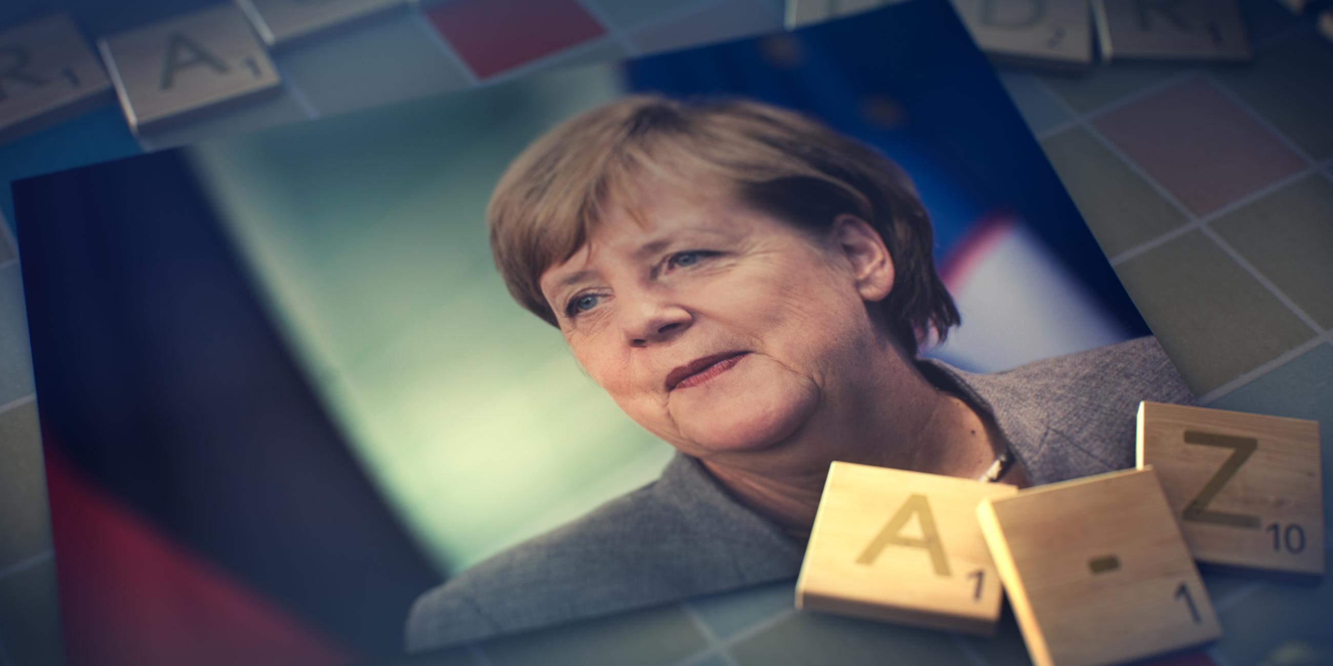 Montage: Aufnahme von Kanzlerin Angela Merkel, wie sie nach links schaut. Neben dem Foto liegen drei Wortspiel-Täfelchen mit den Buchstaben "A" und "Z" darauf.