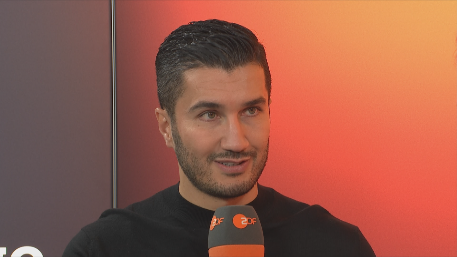 BVB-Trainer Nuri Sahin mit Florian Zschiedrich.