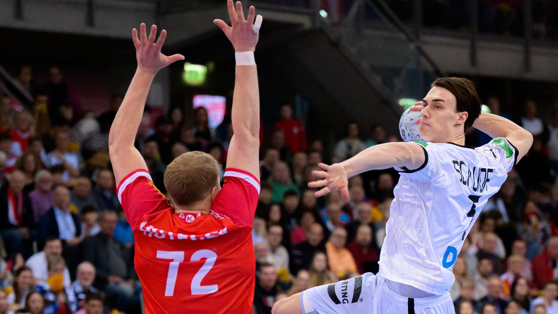 Lukas Hutecek (Österreich, l) und Miro Schluroff (Deutschland) in Aktion. 