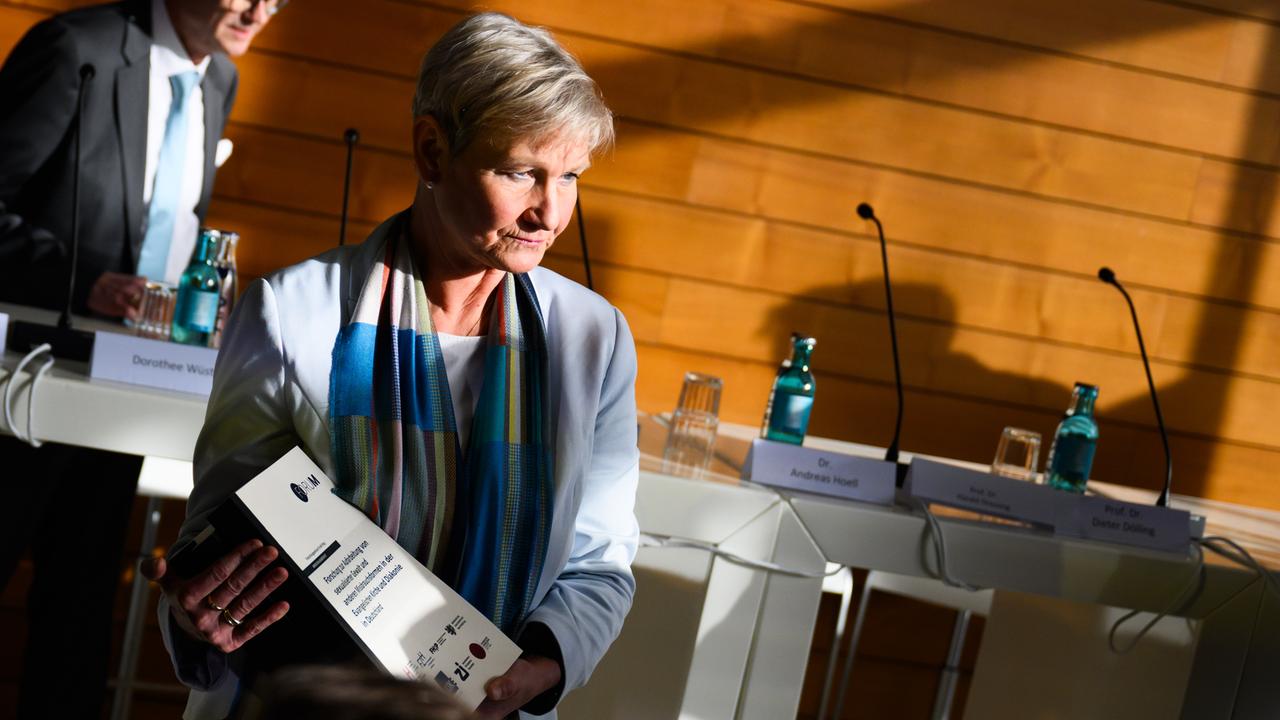 Missbrauch In Der Evangelischen Kirche - ZDFheute