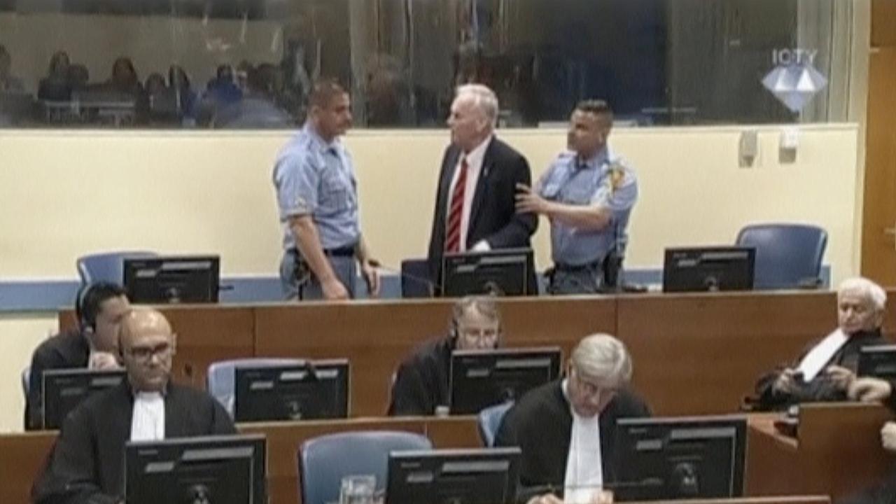 Un Tribunal Bestatigt Urteil Gegen Mladic Wegen Volkermords Zdfheute