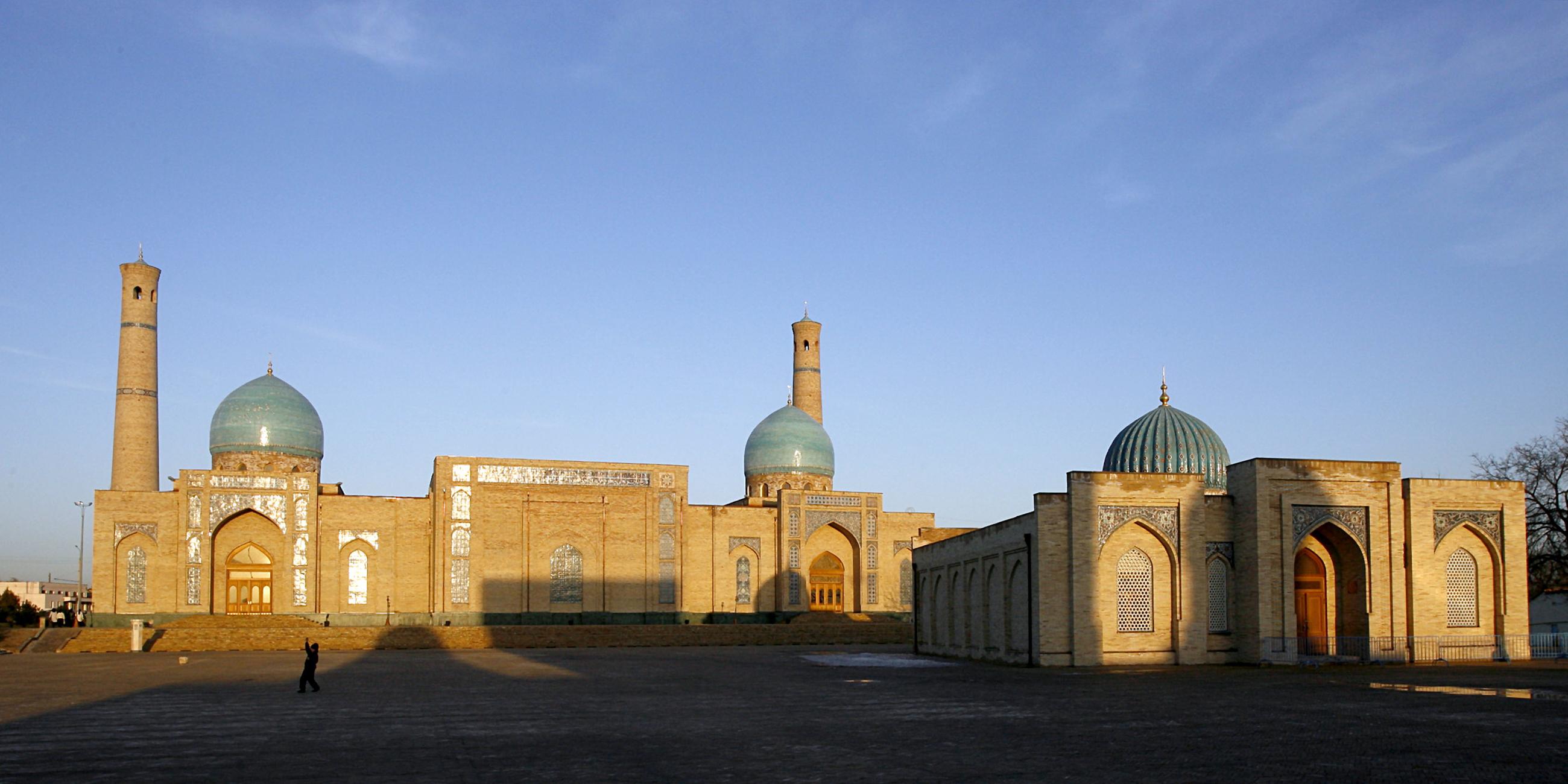 In der Hauptstadt Taschkent steht diese Moschee, ein muslimisches Gebetshaus.