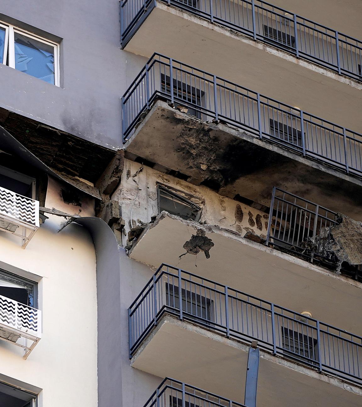 Zerstörtes Wohnhaus, in dem die abgeschossene ukrainische Drohne abstürzte, aufgenommen am 11.03.2025