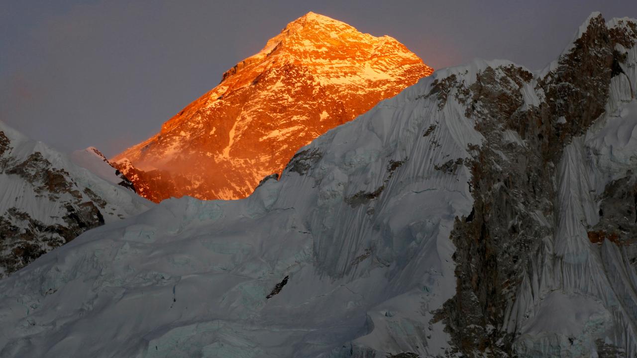 Todes-Serie im Himalaya: Zehn tote Bergsteiger am Mount ...