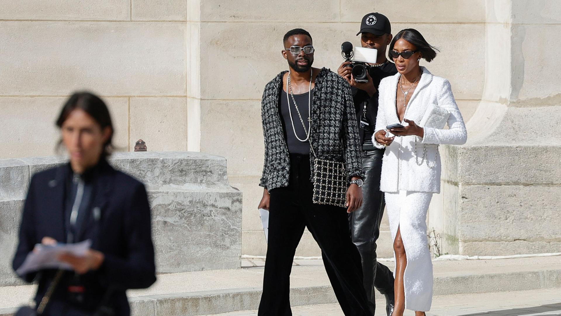 FASHION-FRANCE-WOMEN-CHANEL-ARRIVALS