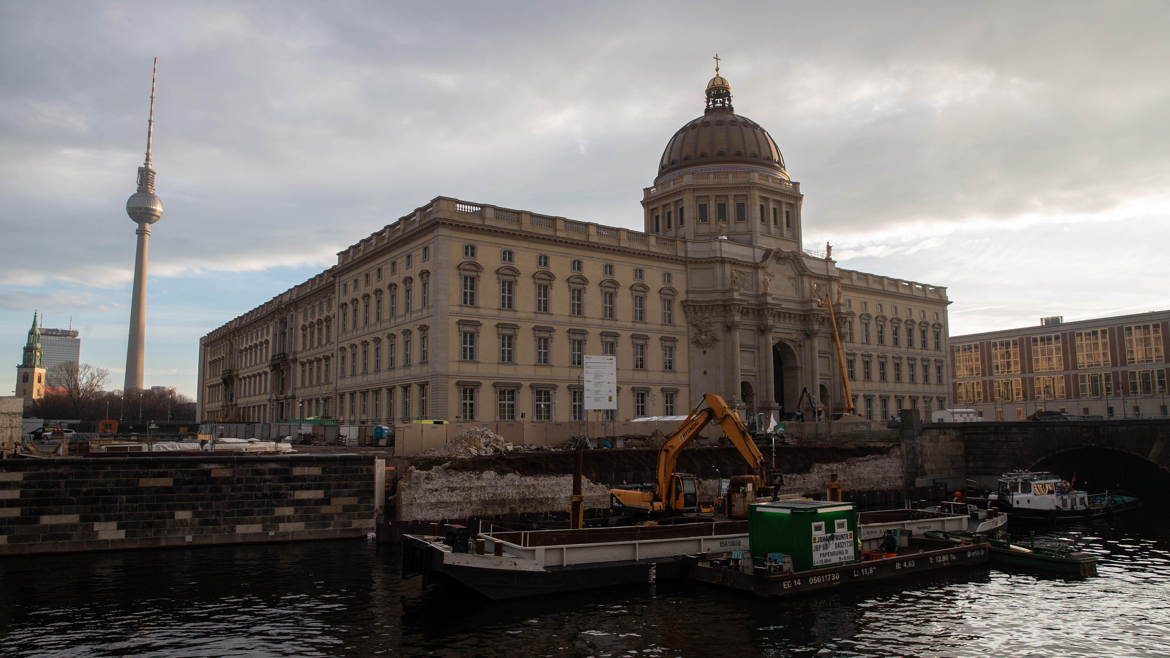 Das neue Museum sieht zum Teil aus, wie ein Schloss, das bis vor 70 Jahren an genau dieser Stelle gestanden hat. 