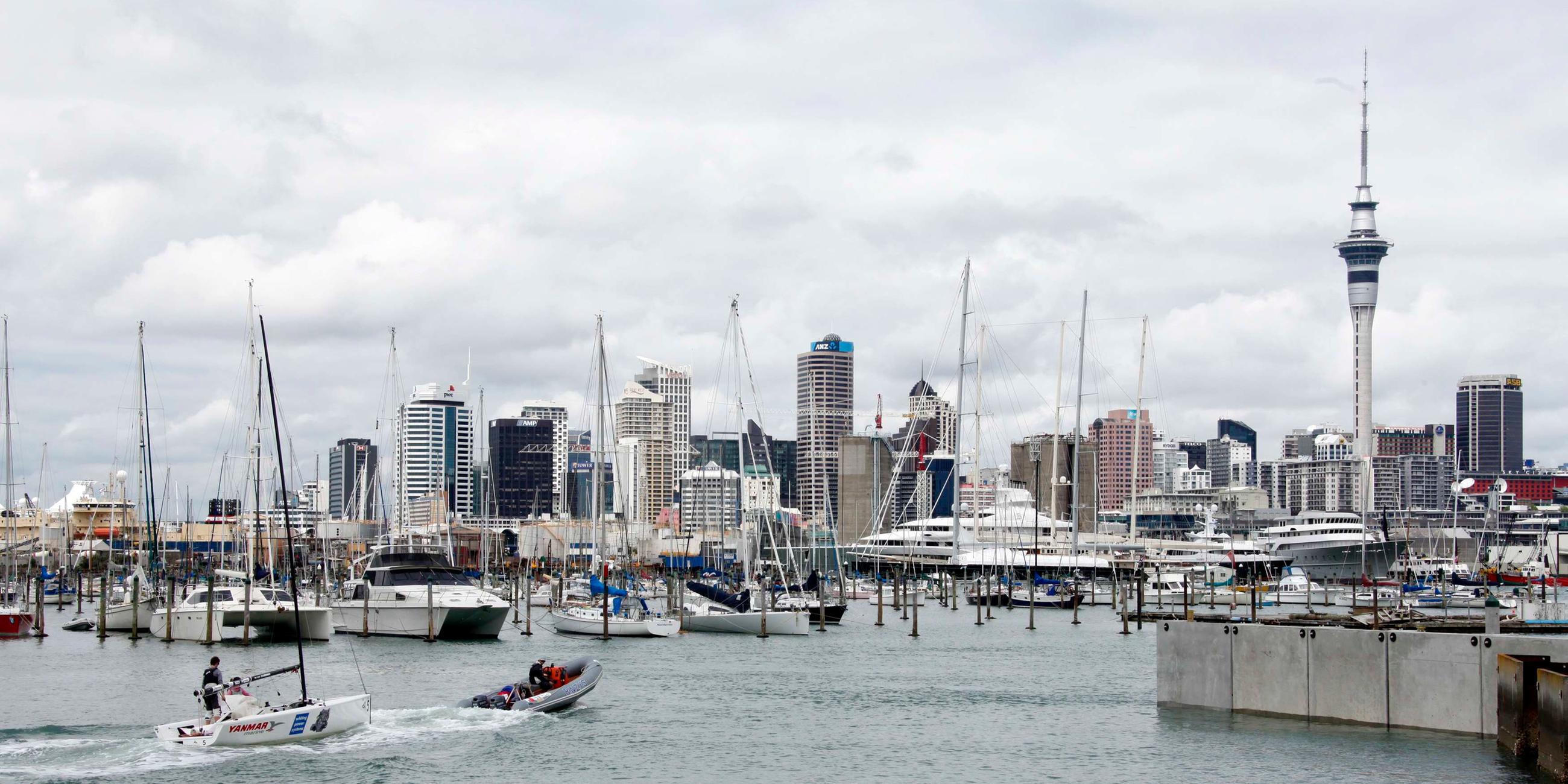 Die Skyline von Auckland