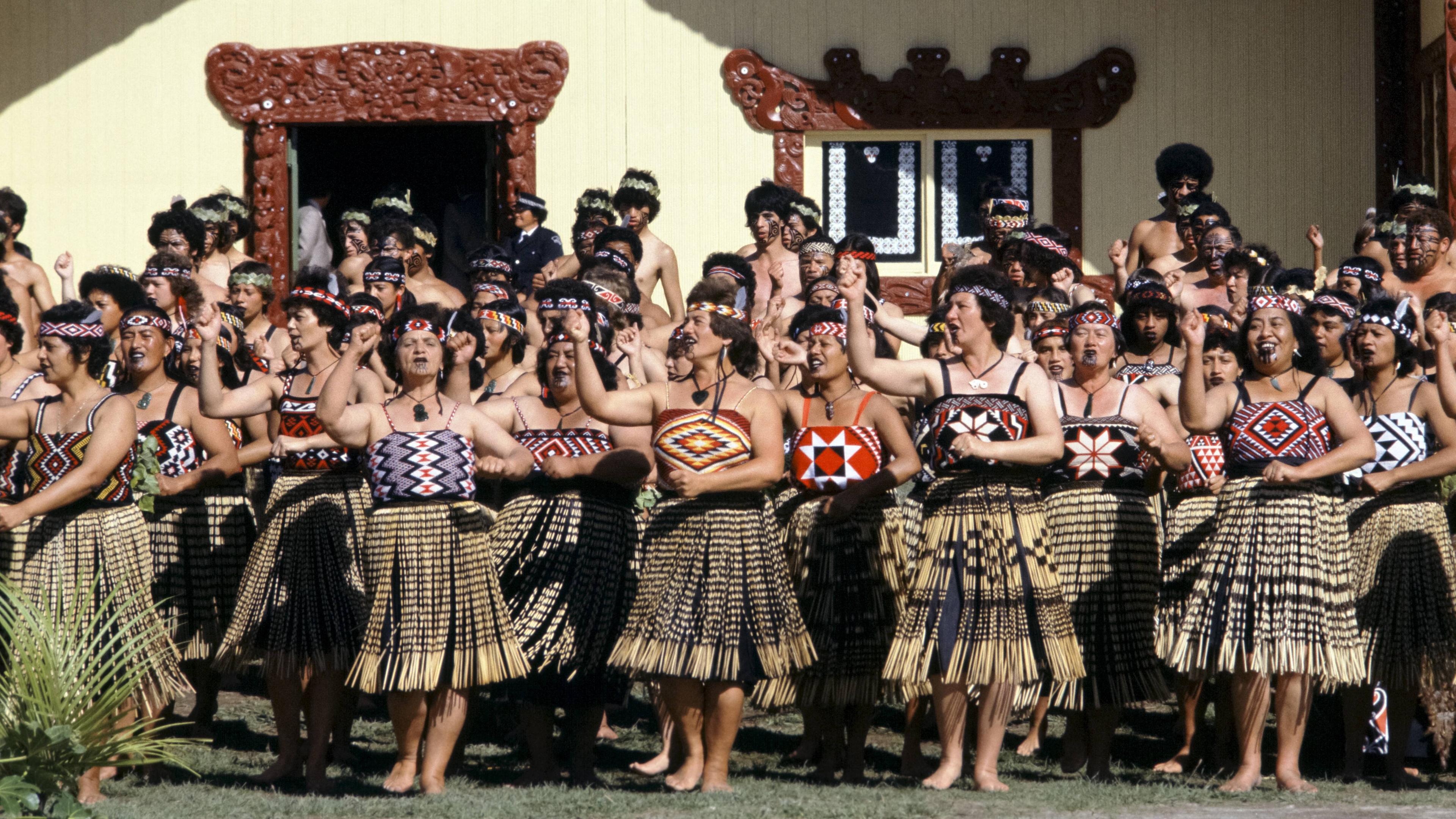 Maori Frauen tanzen