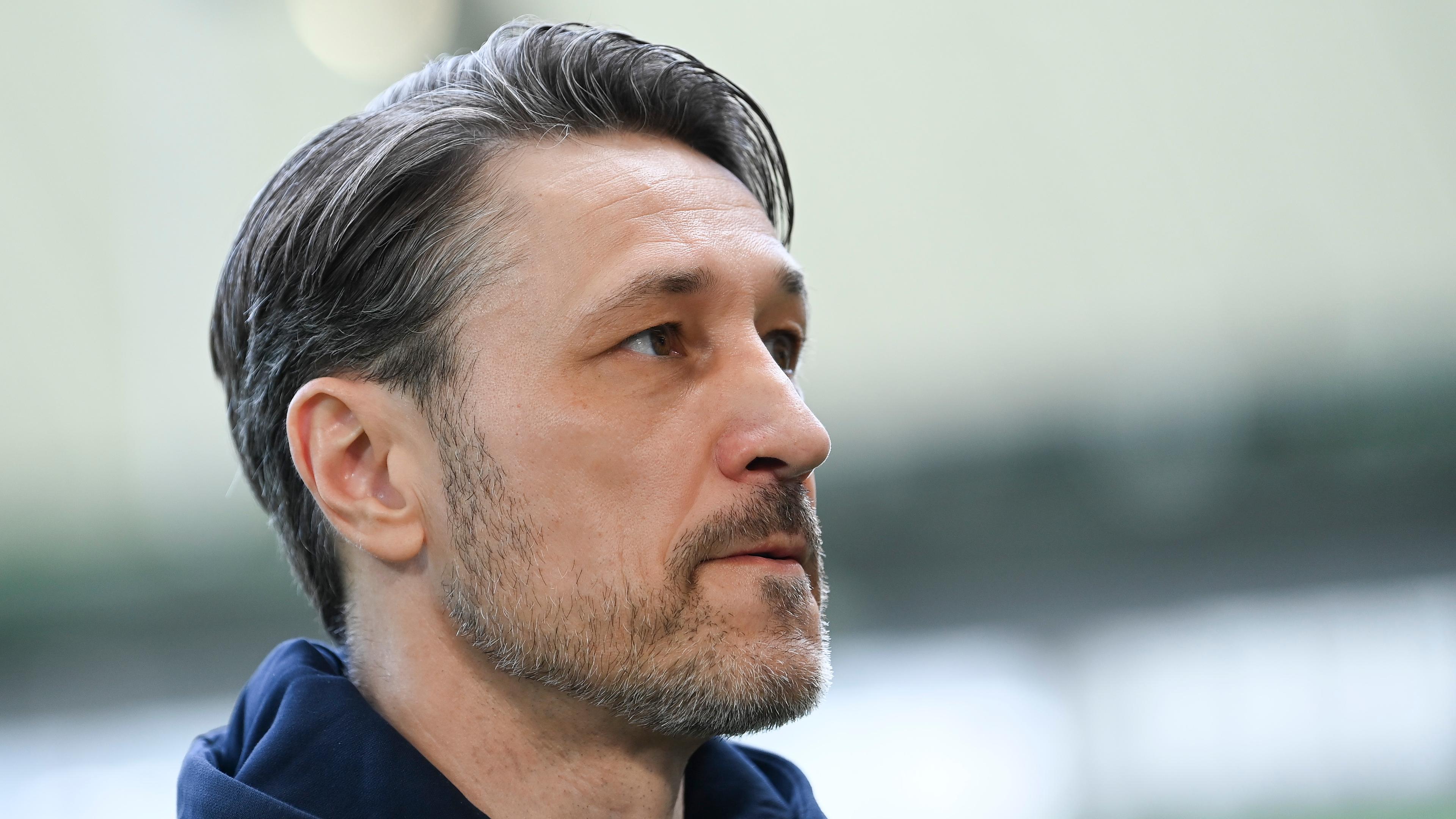 Fußballtrainer Niko Kovac guckt in die Ferne