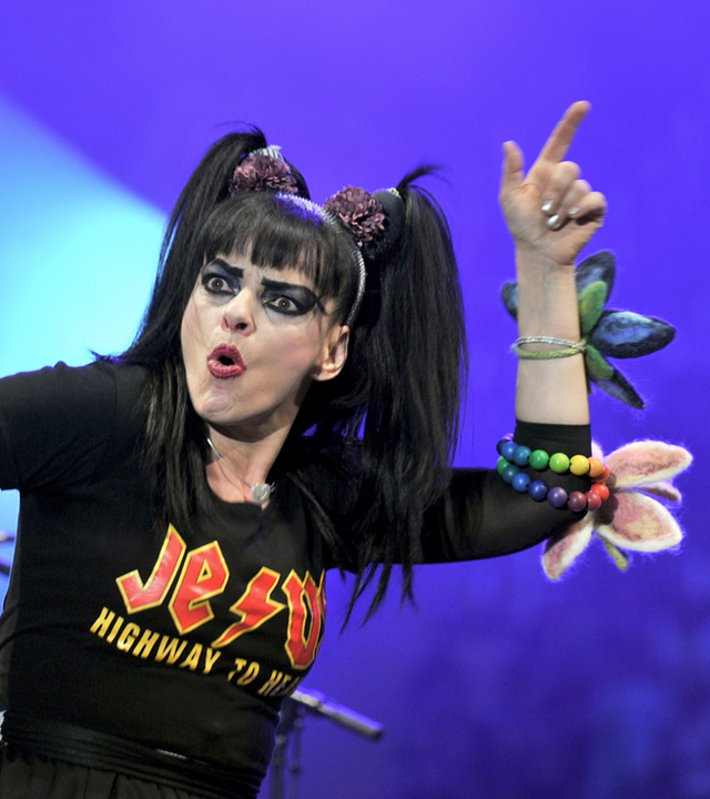 3.06.2011, Sachsen, Dresden: Rock-Ikone Nina Hagen singt auf dem Evangelischen Kirchentag im Dresdener Dynamo Stadion zur Gospelnacht.