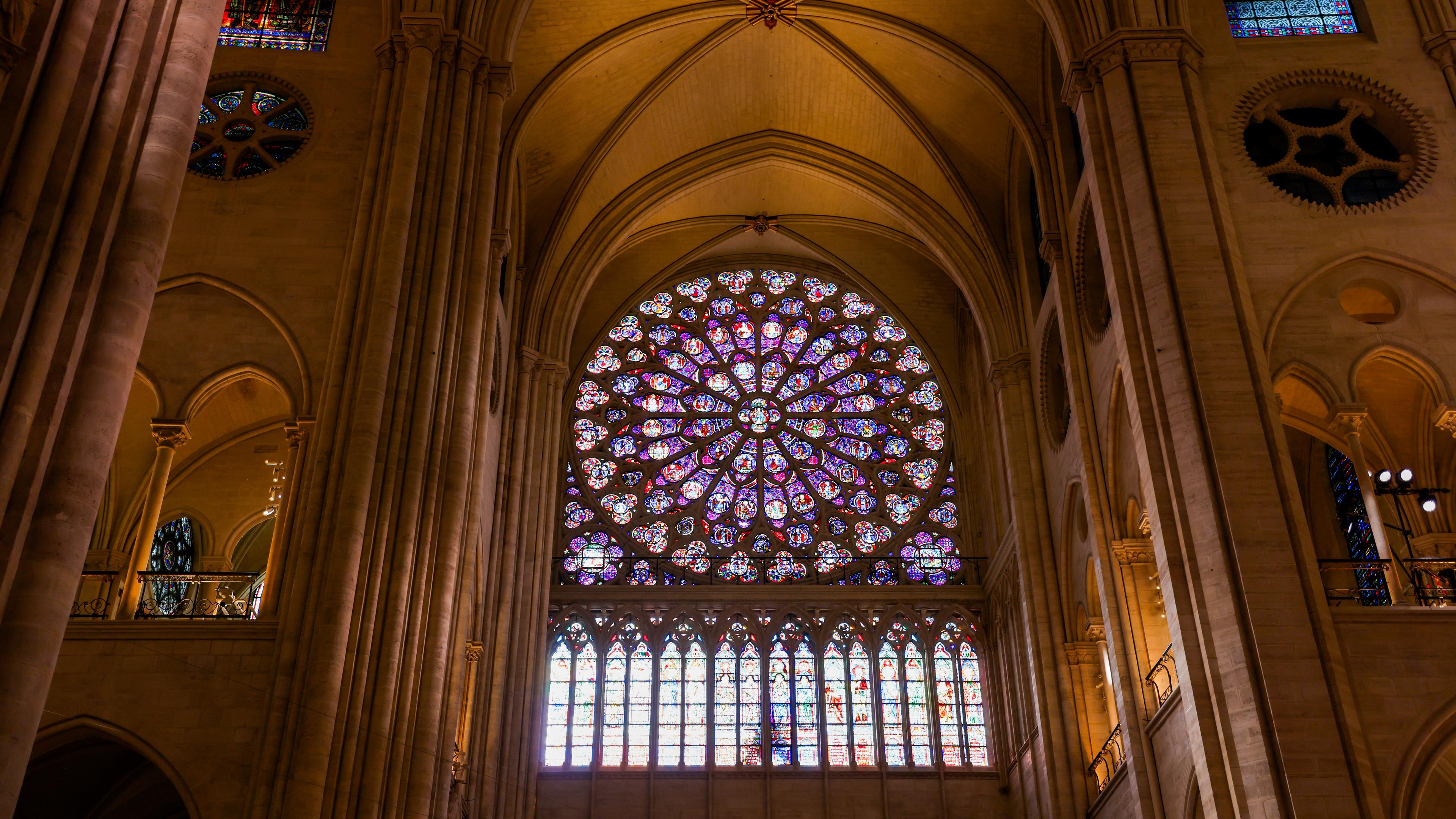 Die Südrose der Kathedrale Notre Dame de Paris vor der offiziellen Wiedereröffnungsfeier in Paris, Frankreich, am 07. Dezember 2024. 