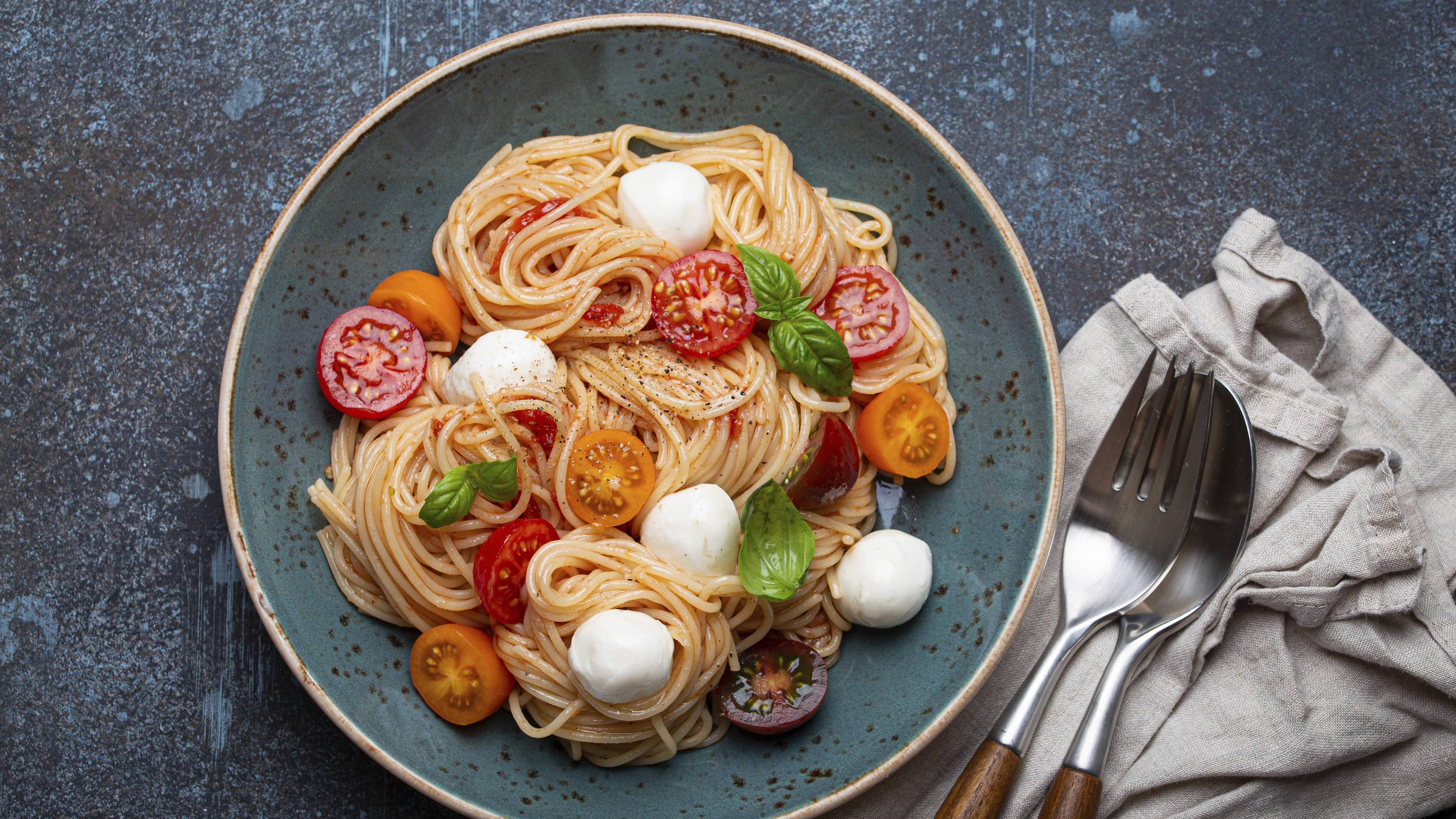 Spaghetti mit Mozzarella