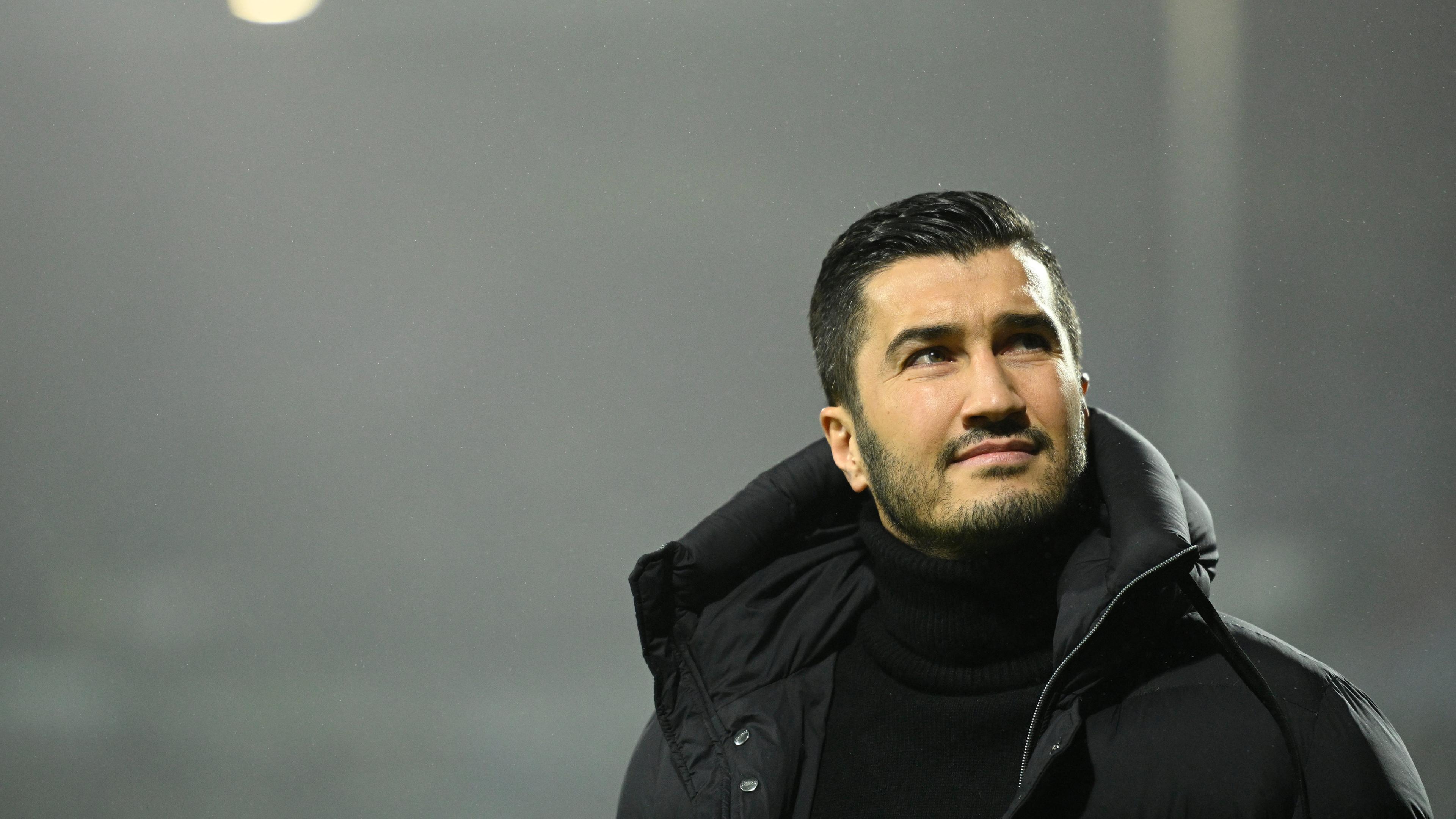 Nuri Sahin kommt vor dem Spiel in das Stadion am 14.01.2025.