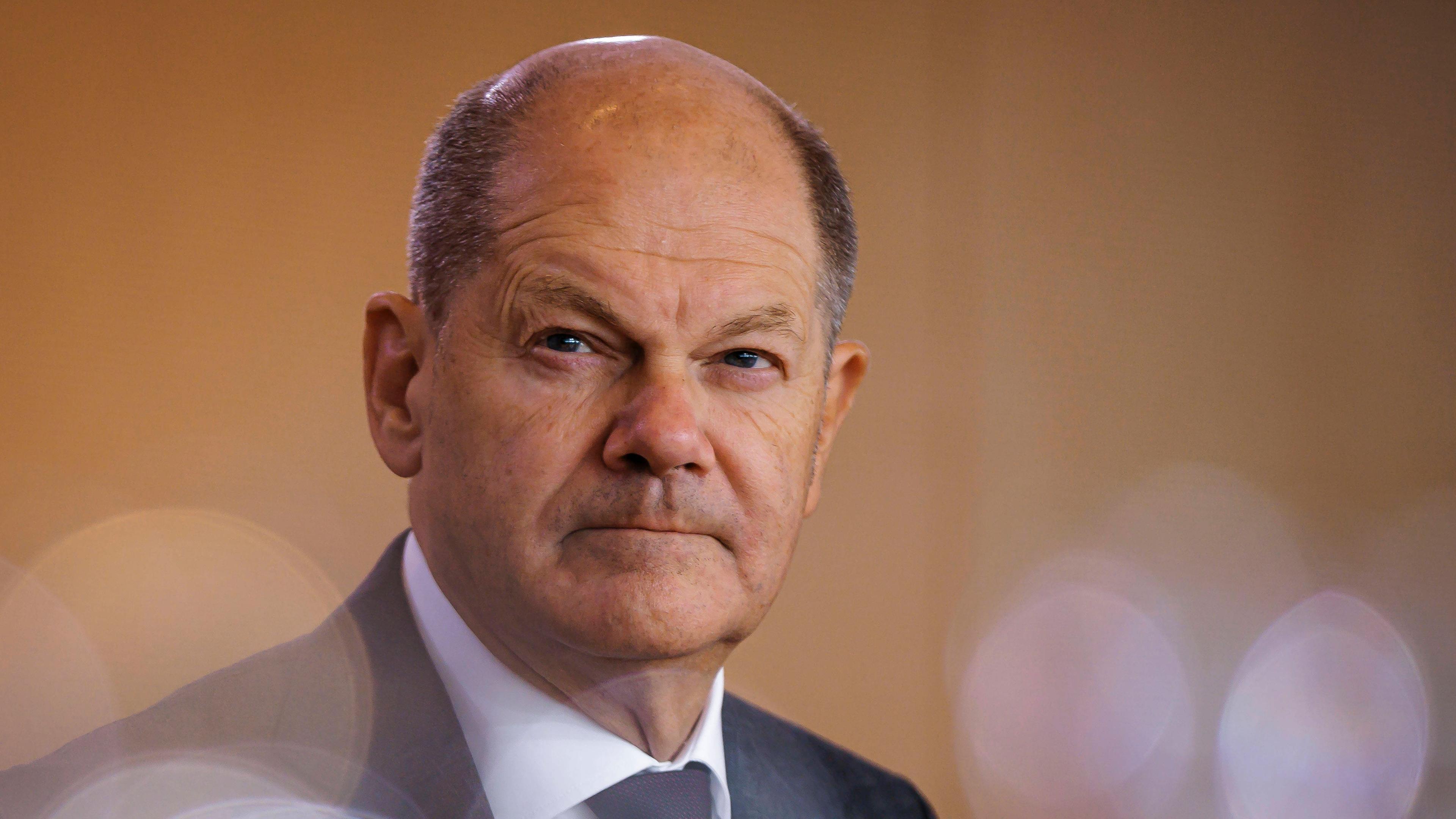 Olaf Scholz (SPD), Bundeskanzler, aufgenommen vor Beginn eines Sitzung des Bundeskabinetts im Bundeskanzleramt.