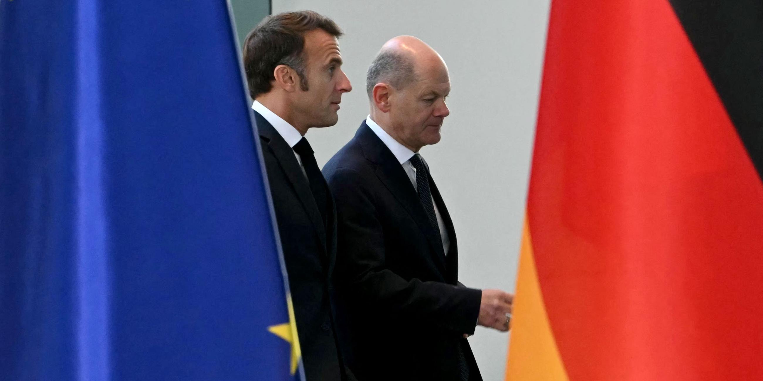 Bundeskanzler Olaf Scholz und Frankreichs Präsident Emmanuel Macron