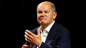     Bundeskanzler Olaf Scholz besucht den Katholikentag in Erfurt und nimmt an einer Podiumsdiskussion teil "Gemeinschaft stärken, Gesellschaft gestalten". 