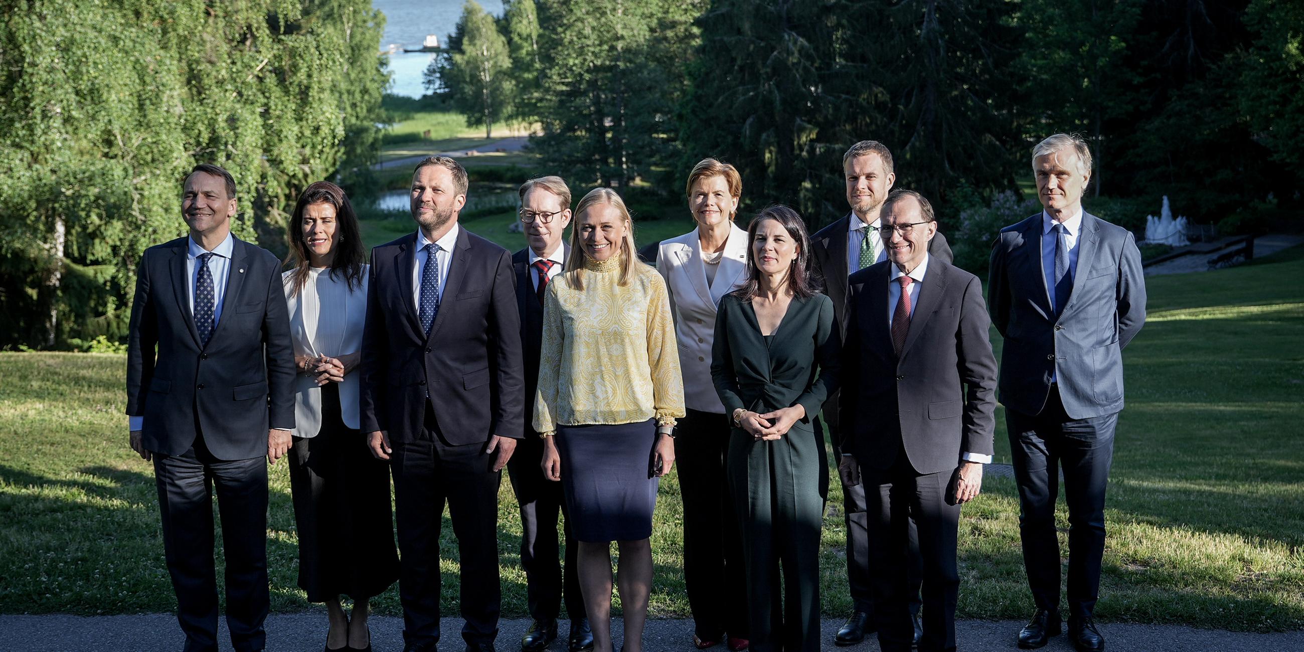 Die zehn Außenministerinnen und Minister des Ostseerats